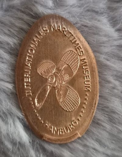 Pièce souvenir – motif de la machine Maritimes Museum (Koreastraße 1, 20457 Hamburg)