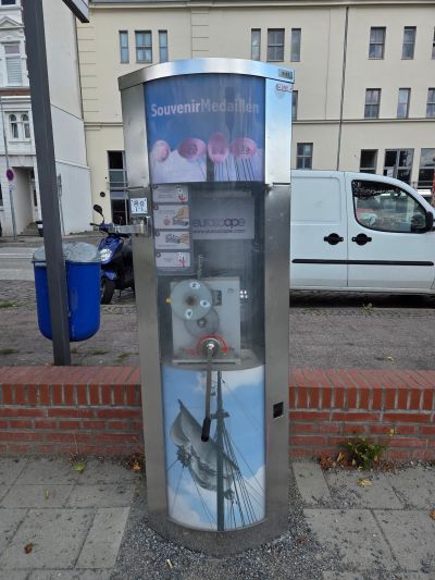 Münzautomat Hafenrundfahrt in Lübeck – Titelbild
