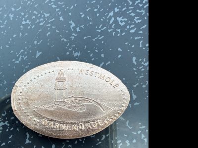 Souvenirmünze – Motiv von Münzautomat Westmole (R.-Warnemünde)