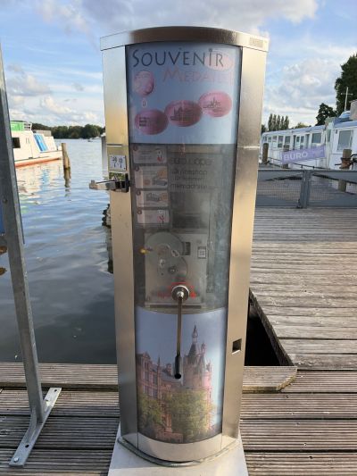 Máquina de monedas Weiße Flotte en Schwerin