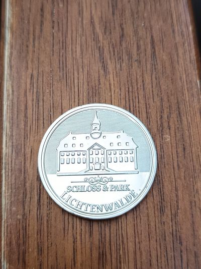 Souvenirmünze – Motiv von Münzautomat Schloss & Park (Lichtenwalde)