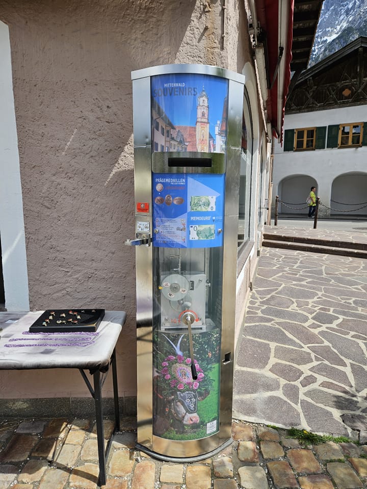 Münzautomat Dekan-Karl-Platz in Mittenwald in Mittenwald