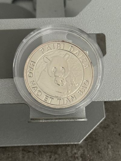 Panda mit Baby – Souvenir Medaille – Vorderseite