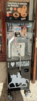 Muntautomaat Trujillo (2017) in Trujillo