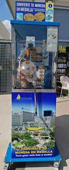 Münzautomat Oropesa de Mar (2022) in Carrer Amplaries, 9, 12594 Orpesa, Castelló – Titelbild