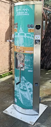 Muntautomaat Parque de Atracciones 2025-2 in Madrid