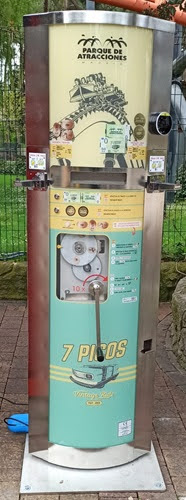 Muntautomaat Parque de Atracciones 2025-5 in Madrid