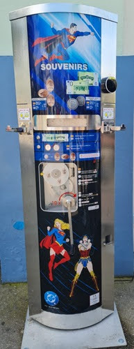 Muntautomaat Parque Warner 2025-16 in San Martín de la Vega