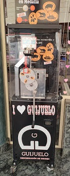 Münzautomat Guijuelo in Calle Filiberto Villalobos, 88, 37770 Guijuelo, Salamanca – Titelbild