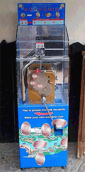 Muntautomaat Isla Mágica 4/4 in Isla de la Cartuja, Avenida de los Descubrimientos, s/n, Pabellón de España, 41092 Sevilla – Titelafbeelding