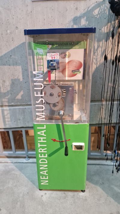 Münzautomat Neanderthalmuseum in Mettmann – Titelbild