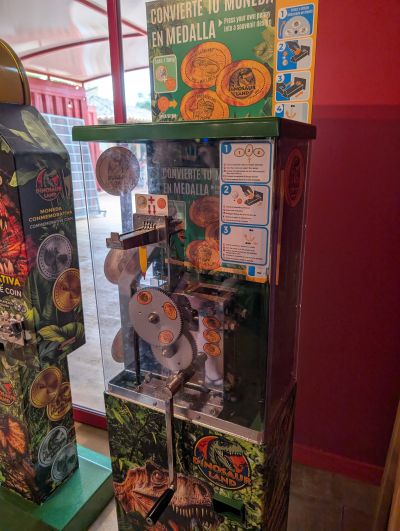 Münzautomat Dinosaurland in Manacor – Titelbild