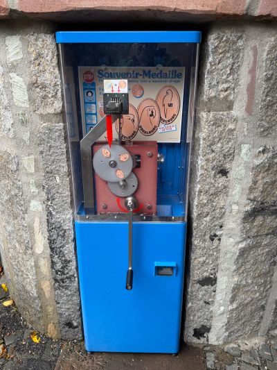 Münzautomat Vogelburg in Weilrod – Titelbild