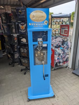 Münzautomat Kaufhaus Stolz in Koserow – Titelbild